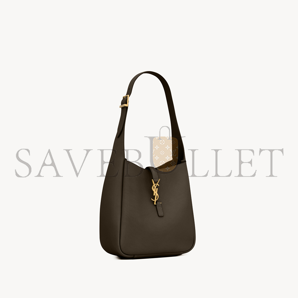 YSL LE 5 À 7 SUPPLE SMALL IN GRAINED LEATHER 713938AAAUQ3212 (23*22*8cm)