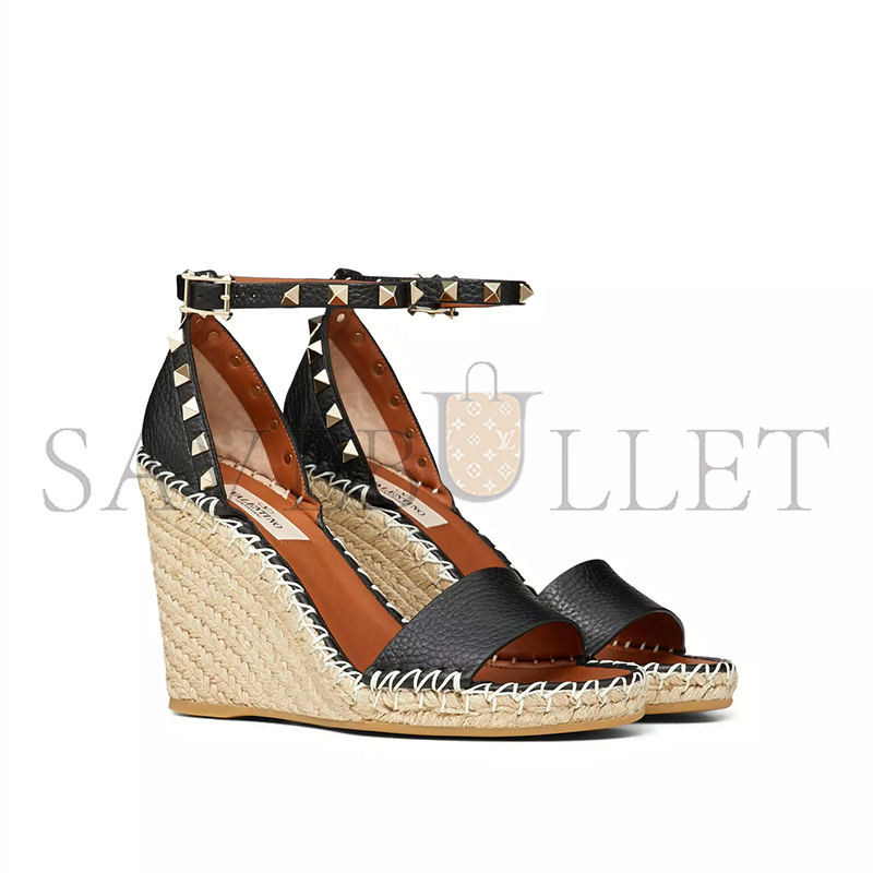 VALENTINO DOUBLE ROCKSTUD GRAINY CALFSKIN WEDGE SANDAL 105MM 5W2S0090VTO_N02 VALENTINO DOUBLE ROCKSTUD GRAINY CALFSKIN WEDGE SANDAL 105MM 5W2S0090VTO_N02