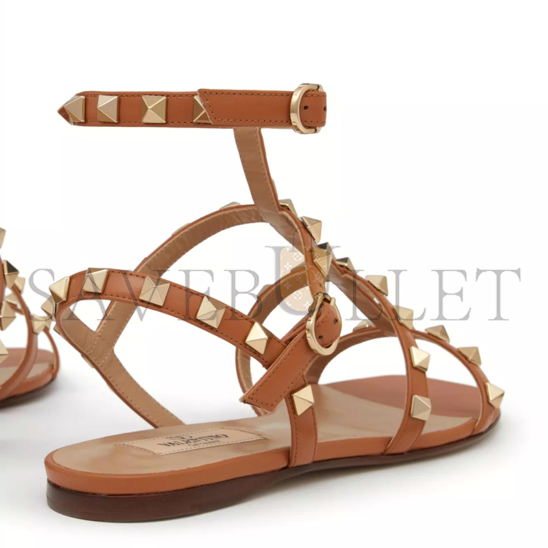 VALENTINO ROCKSTUD FLAT CALFSKIN SANDAL WITH STRAPS 4W2S0A05VOD_KEL VALENTINO ROCKSTUD FLAT CALFSKIN SANDAL WITH STRAPS 4W2S0A05VOD_KEL